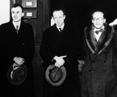 Paul Dirac, Werner Heisenberg y Erwin Schrödinger. Créditos: TheCampaignForRealPhysics / Wikimedia Commons / CC BY 4.0