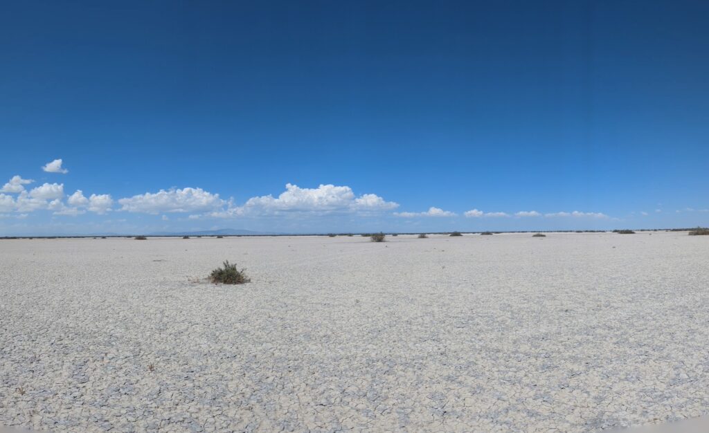 Lecho seco de Laguna de Mayrán